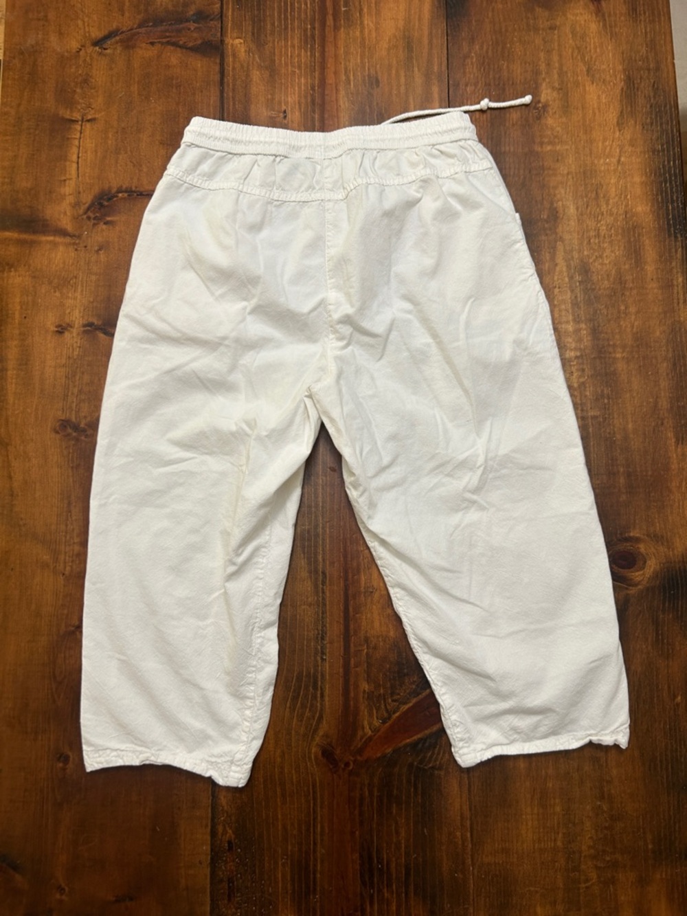 Women’s 100% Cotton White Drawstring Medium Cotton Cropped Capris